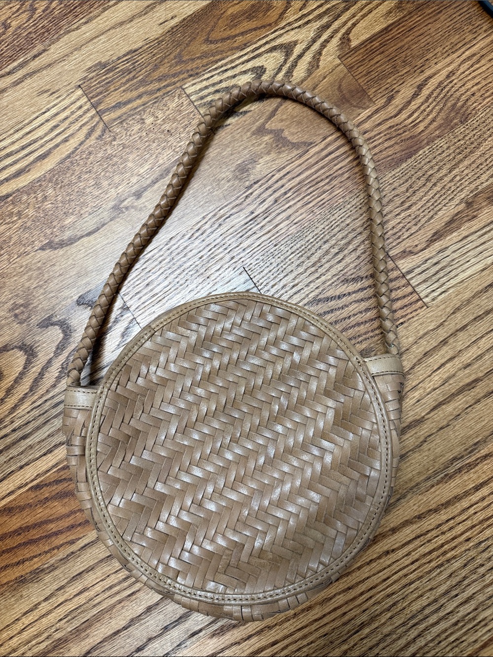 Bembien Round Shoulder Bag in Tan Leather